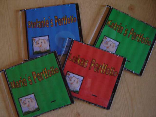 CD-Hllen mit E-Portfolios der Kindergartenkinder;  (BIBER) Schulen ans Netz